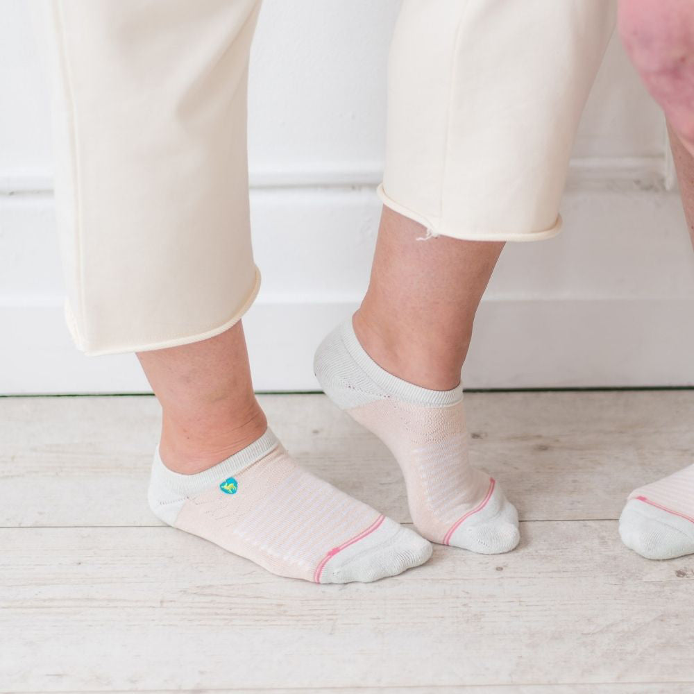 Bed Socks for Women: Say Goodbye to Cold Feet at Night