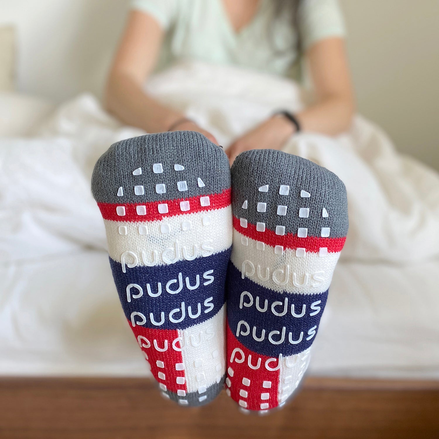 Cozy Slipper Socks, Fuzzy Anti-Slip Socks for Women Girls, Non